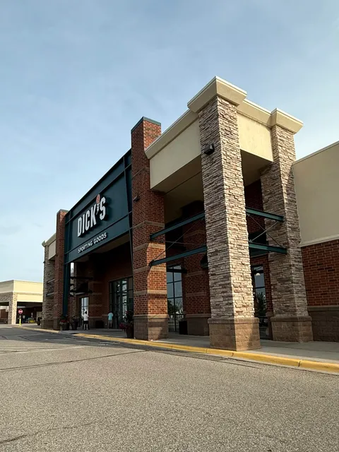 DICK'S Sporting Goods