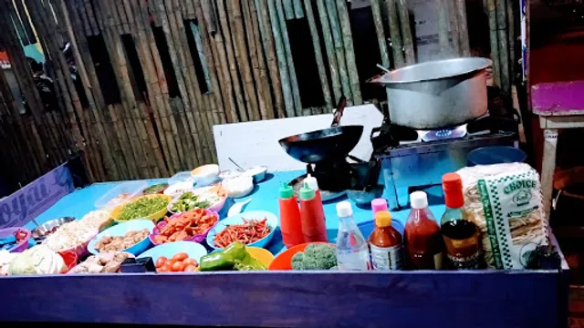 CROWN FOOD PLACE ASIAN CHINESE