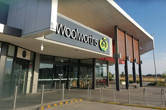 Coltman Plaza - Lucas Shopping Centre