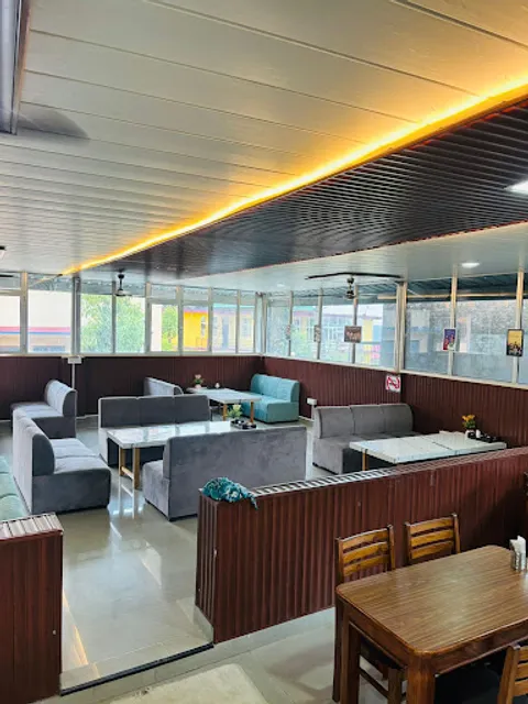 SAPNA KITCHEN (Pure Veg & Jain food available)) सपना किचन – Your go-To Place For Delicious ghar ka khana!