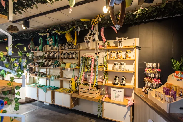 Zoo souvenir shop