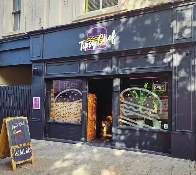 Tipsy Chef (Bar & Restaurant)