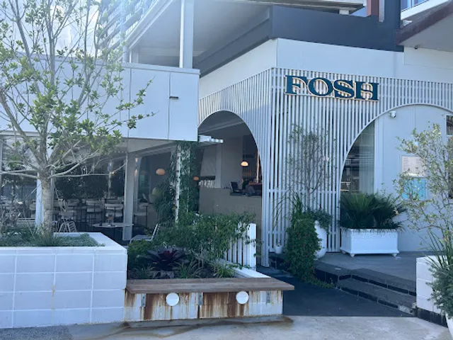 Fosh Bar & Restaurant