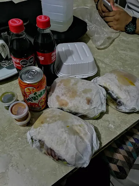 Tortas y hamburguesas Dany