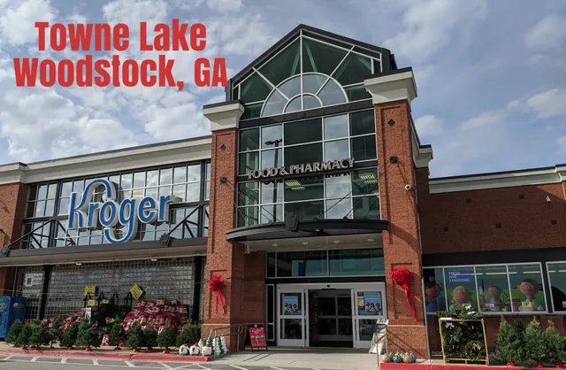 Towne Lake Square Shopping Center