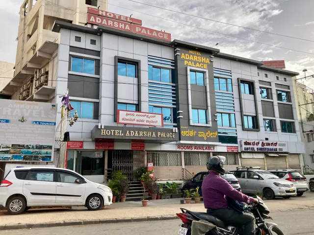 Hotel Adarsha Palace