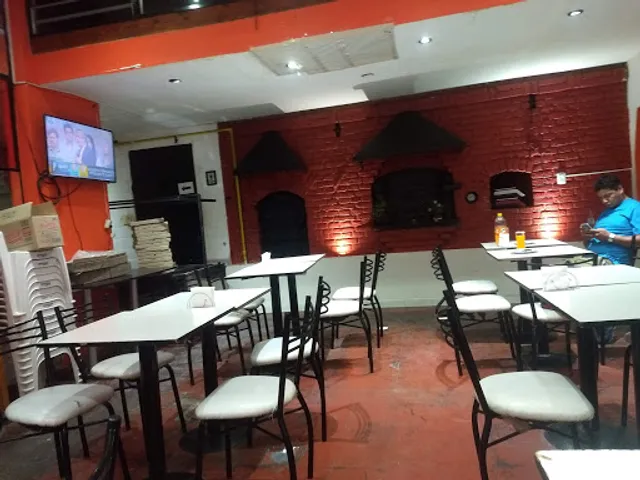 Valentino Pizzas & Calzones