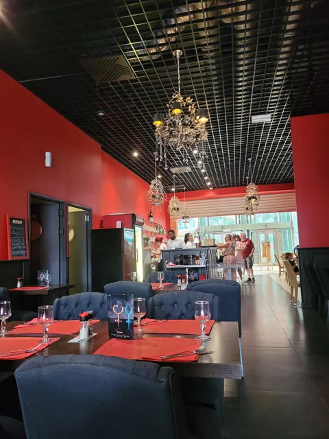 Beach resto des salines