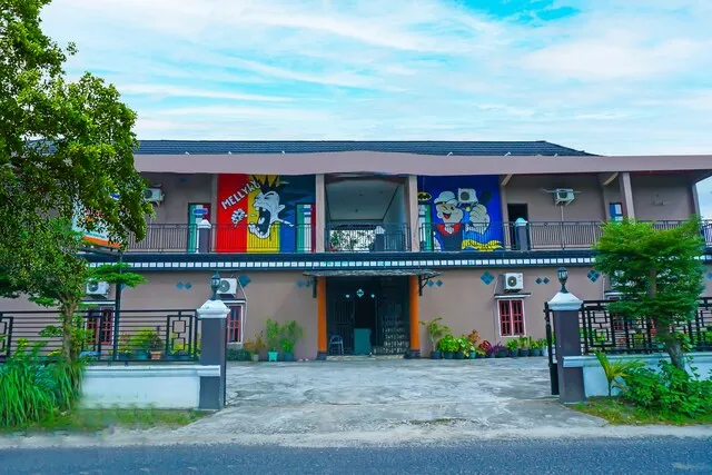 OYO 92377 Wisma Melyro Syariah Near Yamaha - Thamrin Brothers Cabang Muara Dua