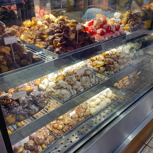 Padaria & Confeitaria Cruzeiro