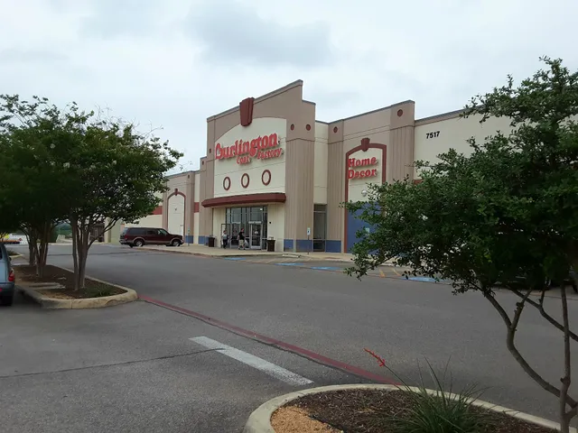 Gateway Plaza Shopping Center