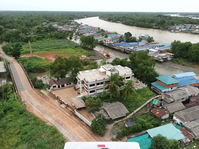 คลองร้อยสาย โฮมสเตย์