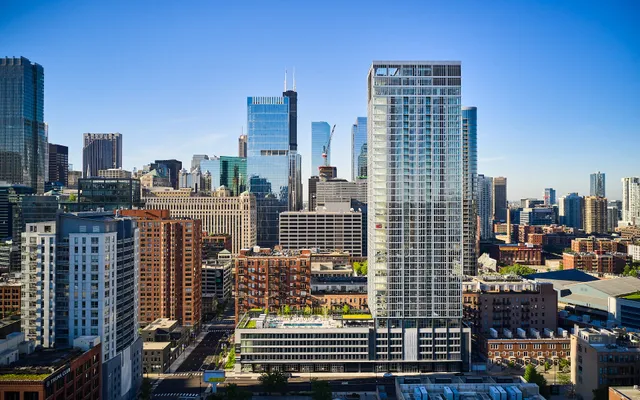 Level Chicago - River North