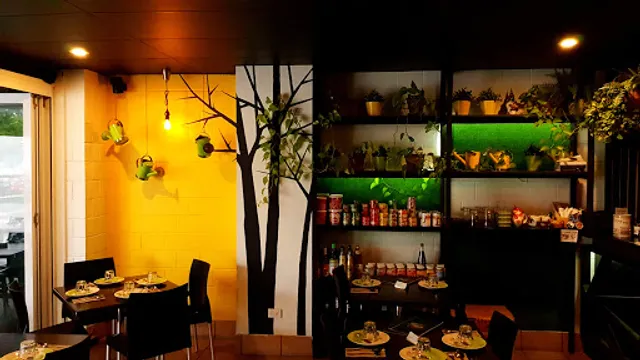 Thai In-fa Cabarita Restaurant