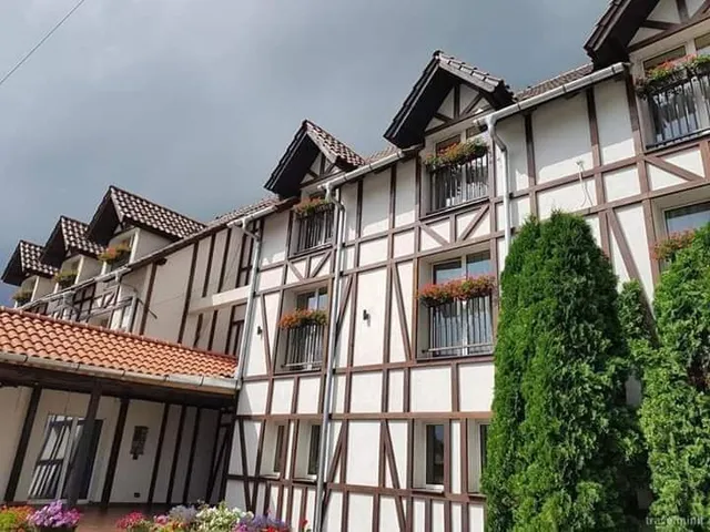 Han Paprika Hotel & Restaurant