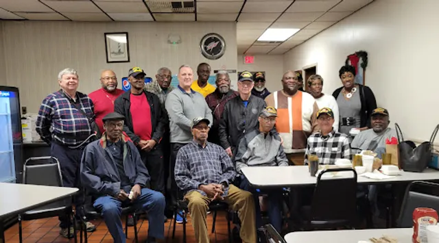 Dixie Queen Seafood Restaurant