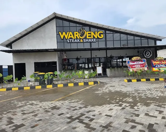 Waroeng Steak & Shake Sukaharja Karawang