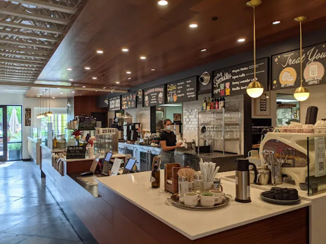 Le Buzz Plaza Coffee Co