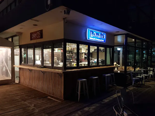 Pier 35 Bar & Grill