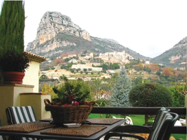Gîte Les trois Baous classé Gîte de charme à Saint-Jeanet - Côte d'Azur