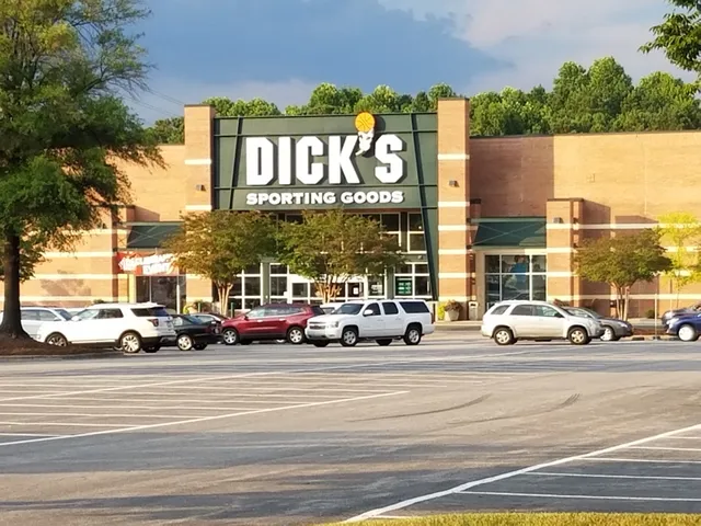 DICK'S Sporting Goods