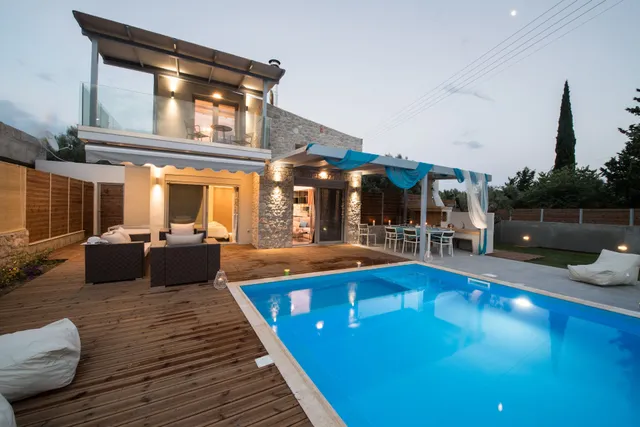 LEFKAS VILLAS