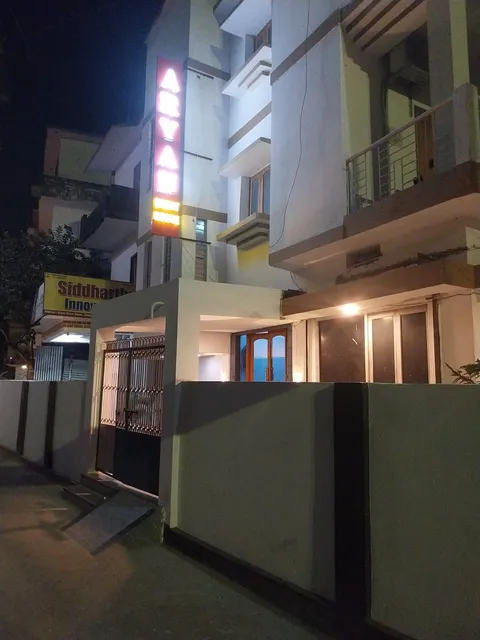 Aryan Guest house