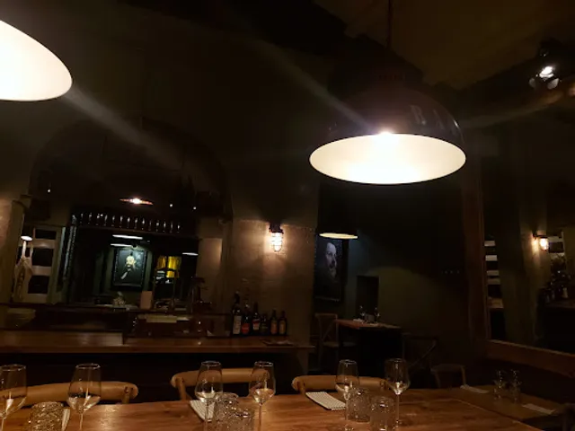 L'Osteria • Vini Divini
