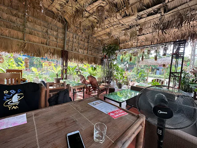 Vi Tam Coc Food & Drink