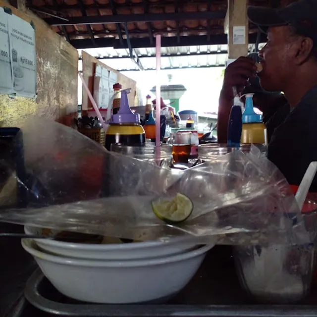 Soto Kampung Pak Bejo