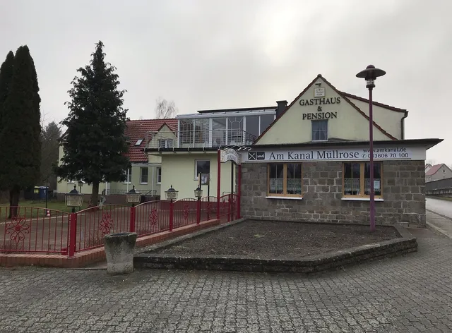 Gasthaus & Pension "Am Kanal"