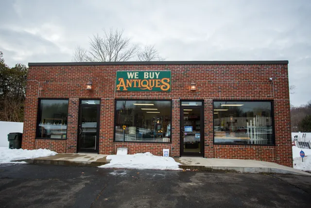 Turnpike Antiques & Vintage