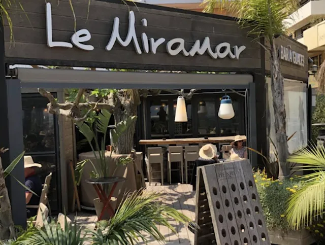Le Miramar