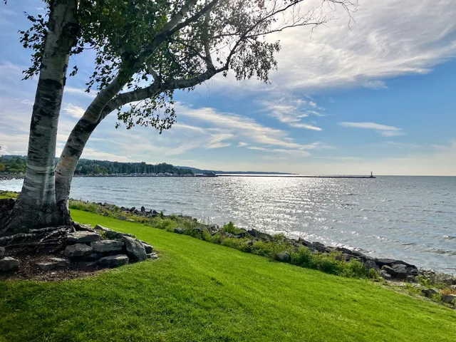 Bayfront Park (West)