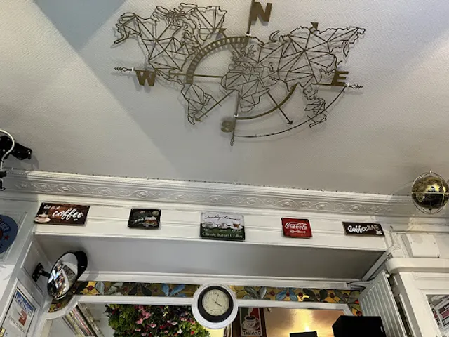 Tabac Café de la Seine - Vape / Puff / CBD / Tobacco / Coffee Shop - Bar à Jeux Gare de Lyon / Gare d’Austerlitz