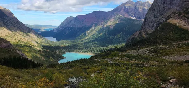 Many Glacier Ranger Station
