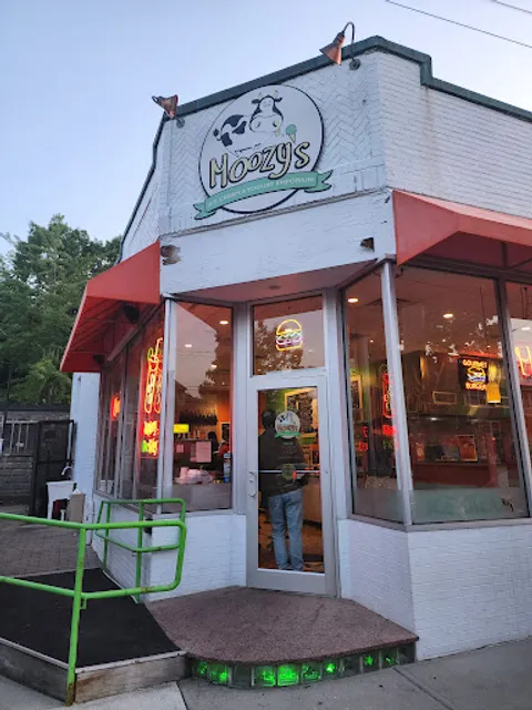 Moozy’s Ice Cream