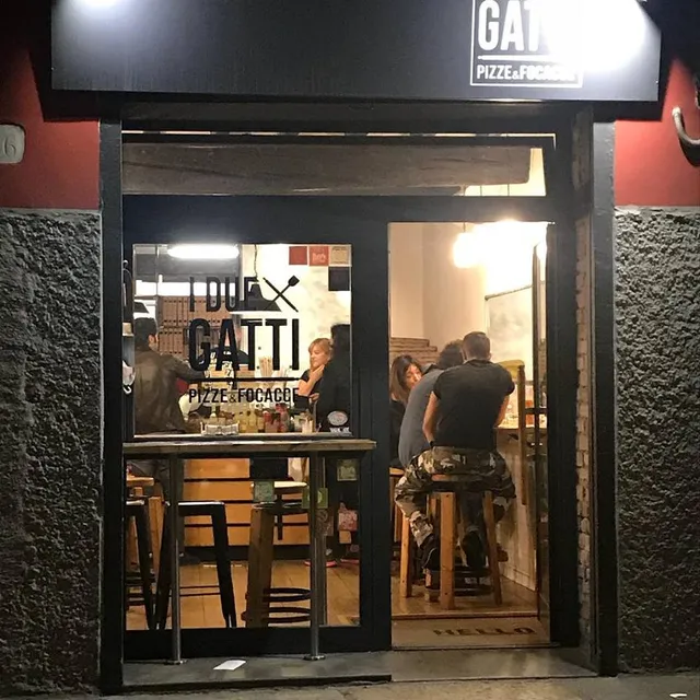 Pizzeria I Due Gatti Bixio - Pizza da asporto e domicilio