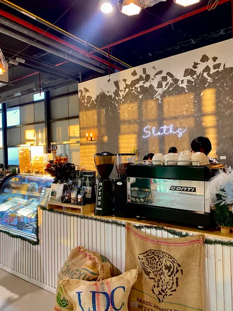 Sloths Cafe Fl.5 Central Beach Pattaya