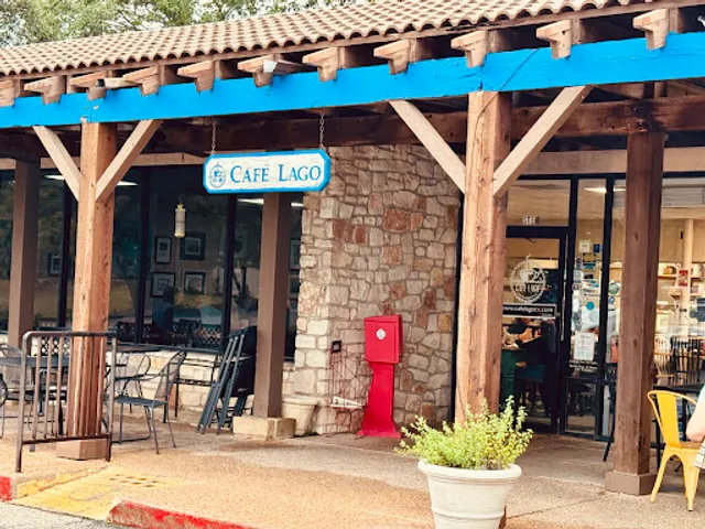 Cafe Lago