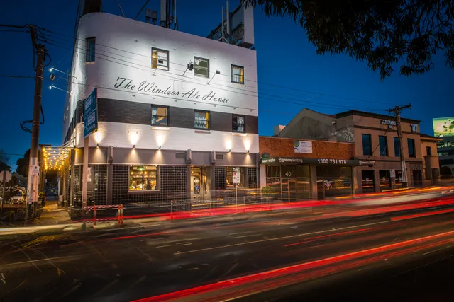 Pint on Punt Backpackers St Kilda