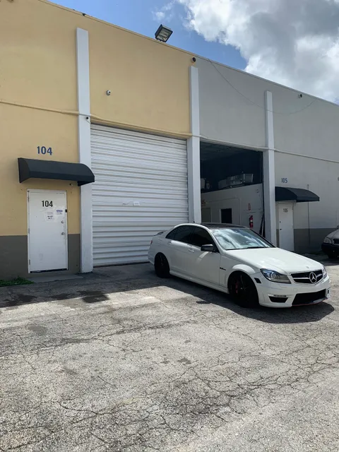 Video & Camera Center