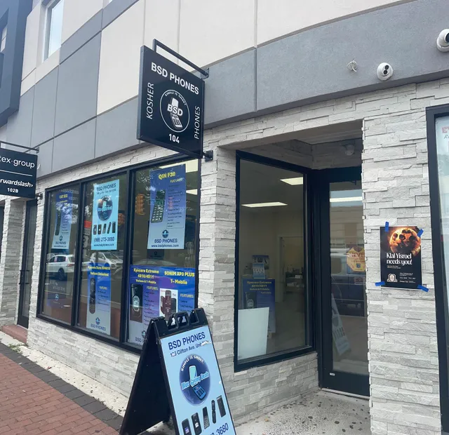 BSD PHONES Blue Saving Deals