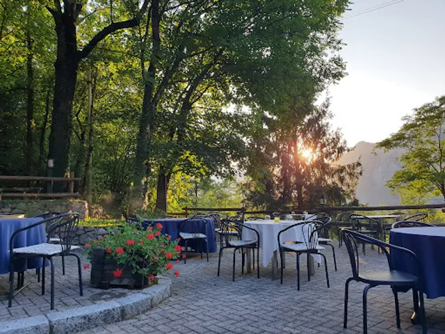 il Caminetto WineBar Ristorante