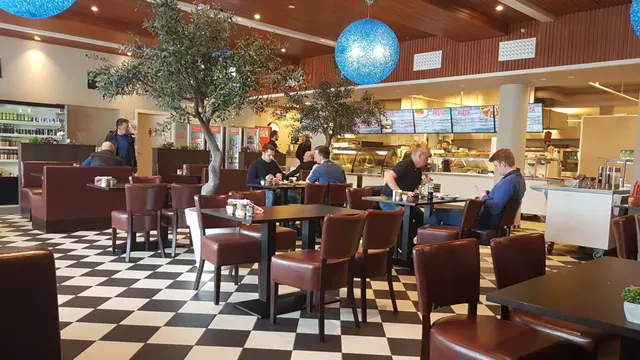 Middag og lunchsentralen