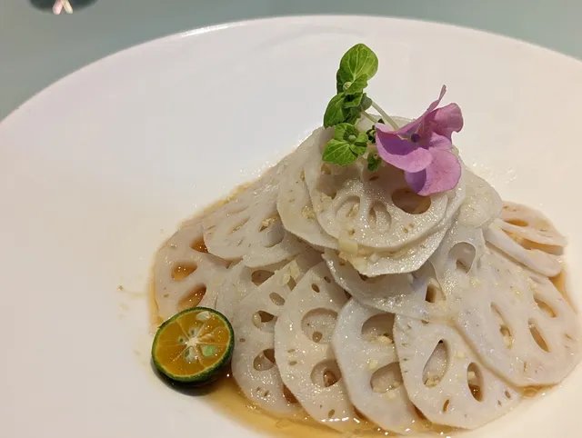 Dazhang Lomo Village