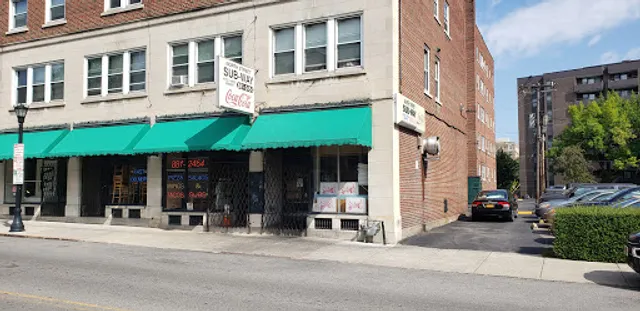 North Street Subway / Chuck's