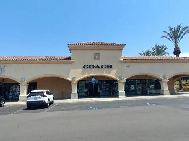 COACH Outlet