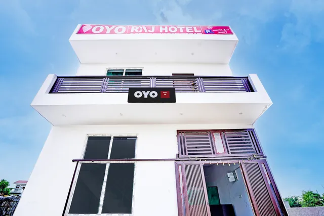 OYO Raj Hotel