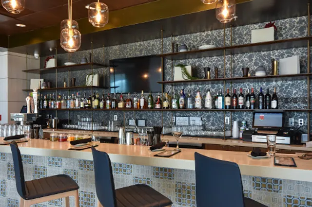 Driftwood Bar & Grill